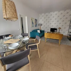 Centrico, A Pie De Calle. Apartamento